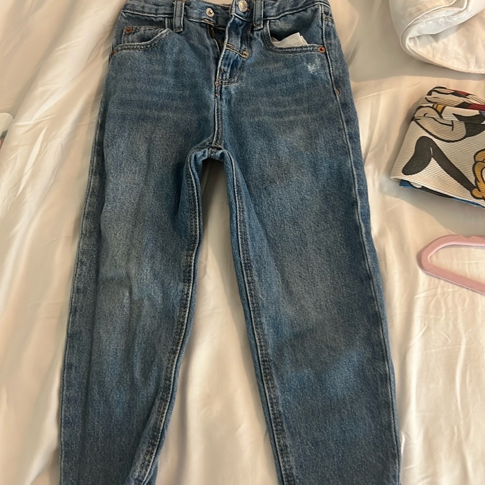 Zara Kid’s Light-Washed Distressed Jeans